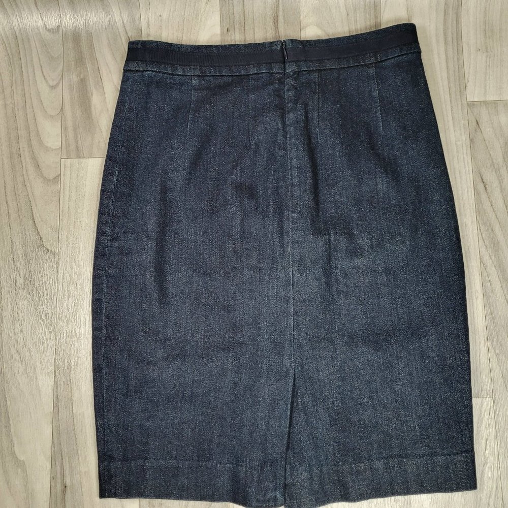 Boden Denim Pencil Skirt Womens Size 2P Blue Lined Straight Cotton Blend - Picture 2 of 7